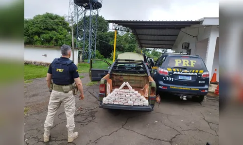 PRF apreende mais de 52 kg de cocaína durante fiscalização na BR-369