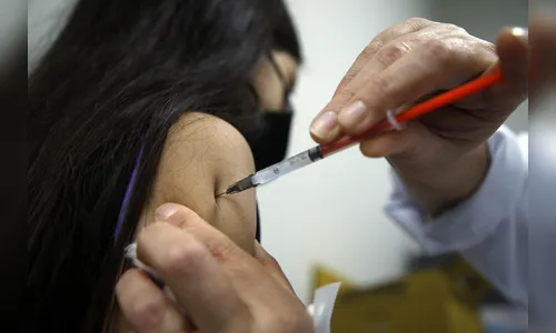 290 mil vacinas contra a gripe já foram aplicadas no Paraná