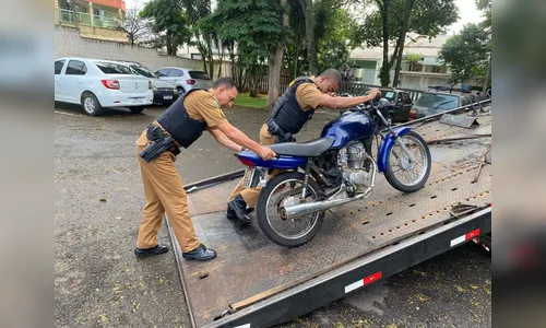 Polícia Militar recupera moto furtada na Vila Regina