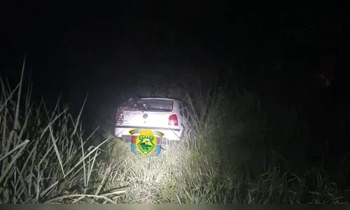 Homem fica ferido após carro com placas de Apucarana capotar na PR-986