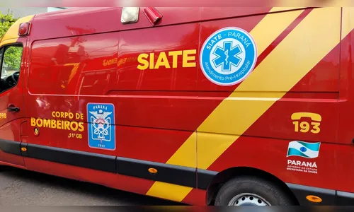 Jovem fica ferido após colisão entre carro e moto na Minas Gerais