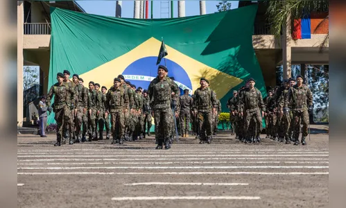 30º BIMec de Apucarana celebra os 376 anos do Exército Brasileiro
