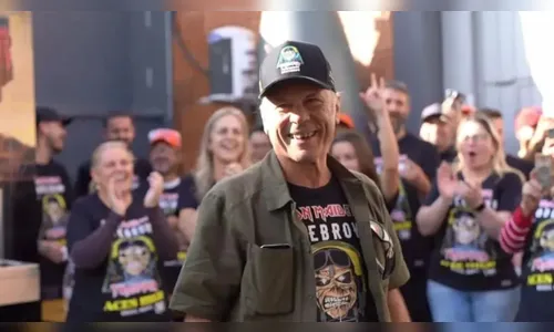 Bruce Dickinson, do Iron Maiden, agora é Cidadão Honorário de Curitiba