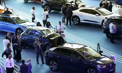 Indústria deve produzir três milhões de veículos por ano