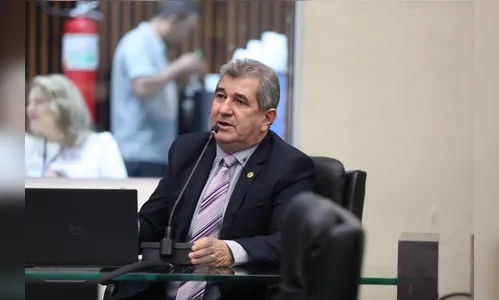 Deputado Bazana encaminha mais R$ 850 mil para escolas de Arapongas