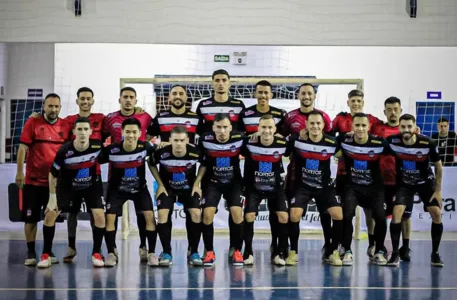 Equipe apucaranense venceu o Paraná por 6 a 3