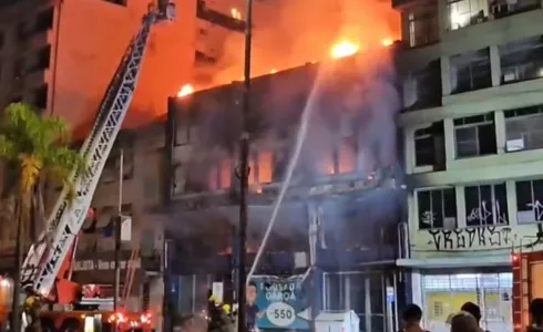 Incêndio aconteceu durante a madrugada desta sexta (26)