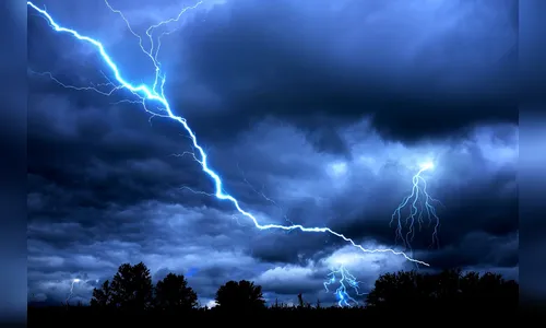 Inmet emite aviso de temporal no Paraná por 4 dias seguidos