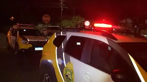 Motociclista tenta fuga e é detido pela PM com drogas em Faxinal