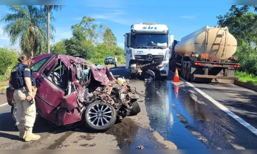 Vídeo: acidente na BR-376 deixa uma pessoa morta no noroeste do PR