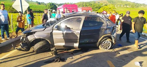 O acidente ocorreu nas primeiras horas da manhã desta sexta-feira (26)