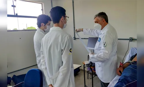 Paraná tem mais médicos por habitantes do que a média nacional