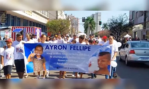 Familiares protestam por criança morta atropelada em Arapongas