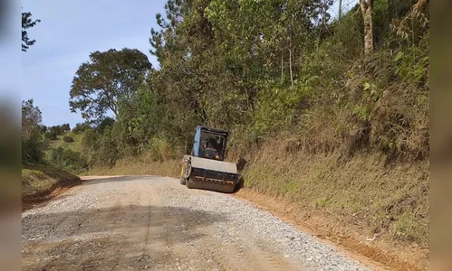 DER/PR assina contrato de R$ 56,9 milhões para pavimentação de rodovia