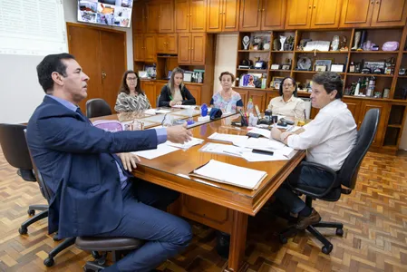 Prefeito Junior da Femac e integrantes do Sindspa