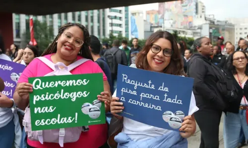 Professores de instituições federais entram em greve em todo o Brasil