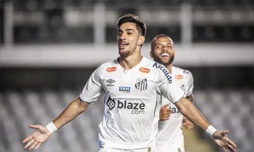 Santos inicia reconstrução com vitória na estreia na Série B