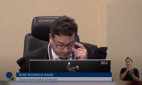 Desembargador do TRE vota pela cassação de Moro e empata julgamento