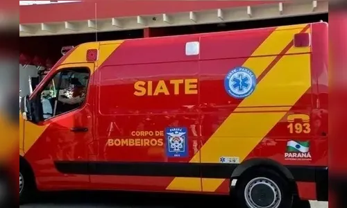 Jovem de 19 anos fica ferido após veículo capotar na Av. Minas Gerais