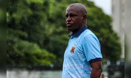 Sucesso no Carioca, técnico do Nova Iguaçu não pode treinar na Série A