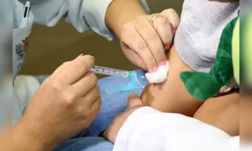 Mais de 500 doses da vacina contra dengue foram aplicadas na região