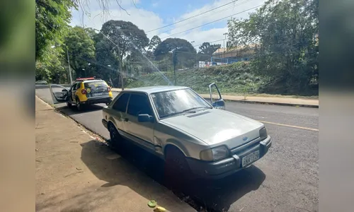 PM recupera carro que havia sido furtado em Apucarana