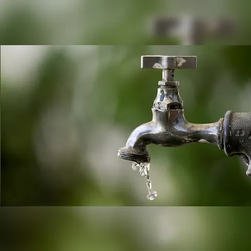 Rompimento de adutora afeta abastecimento em São João do Ivaí