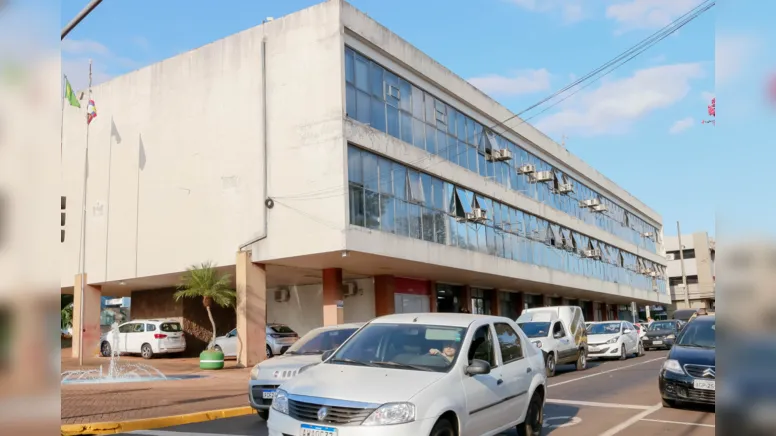 Imagem ilustrativa da notícia Novo prefeito de Apucarana terá muito dinheiro para administrar