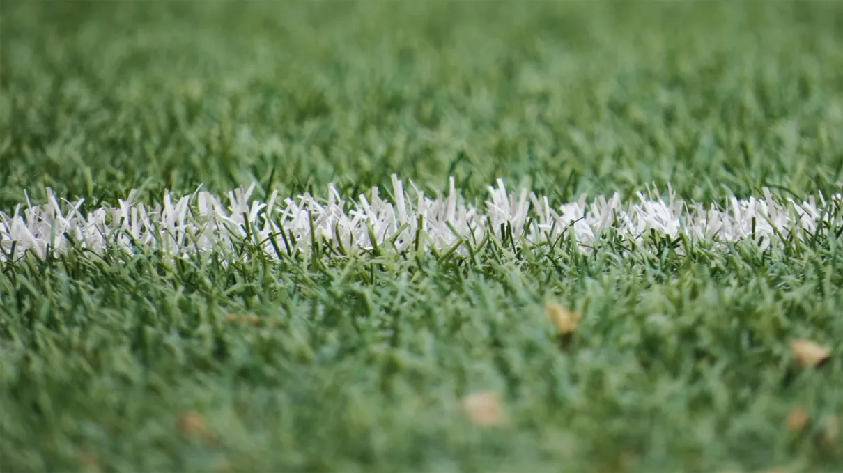 A 1ª edição do Campeonato Paranaense de Futebol aconteceu no ano de 1915