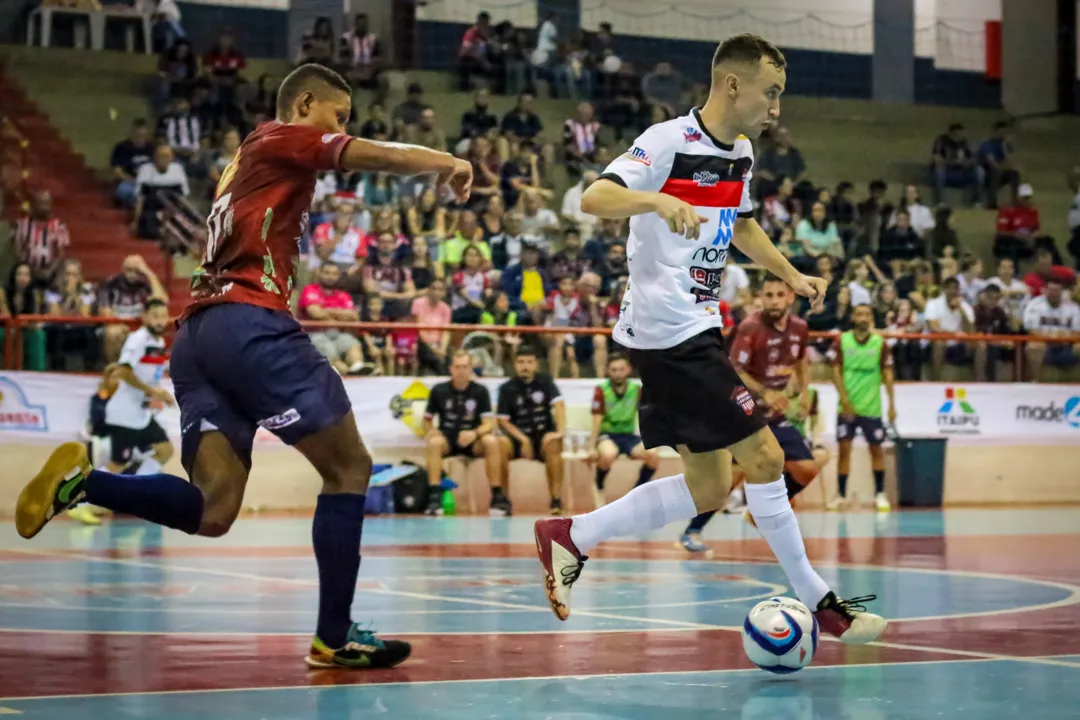Apucarana Futsal empatou jogo contra o Manoel Ribas