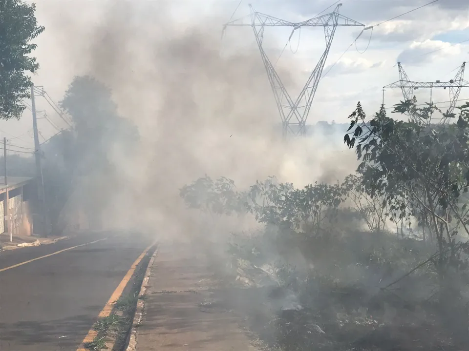 Bombeiros foram acionados no Dom Romeu