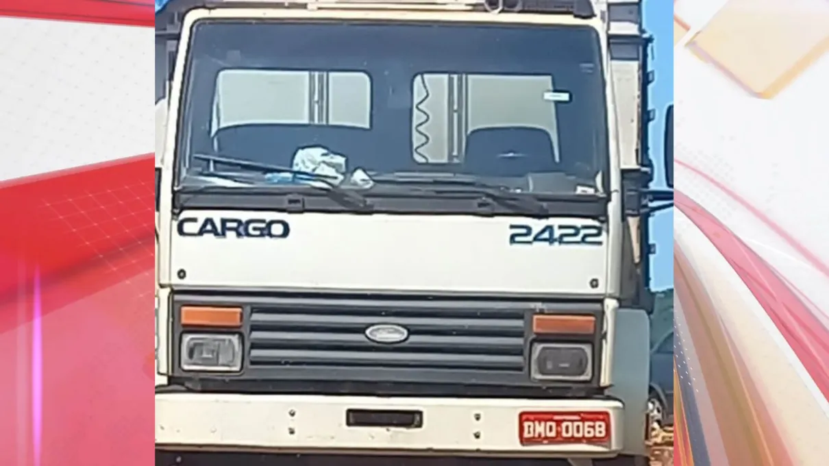 Caminhão Ford Cargo foi encontrado na região central