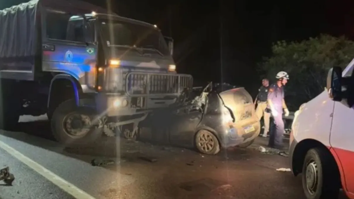 Caminhão do Exército se envolveu em acidente no RS