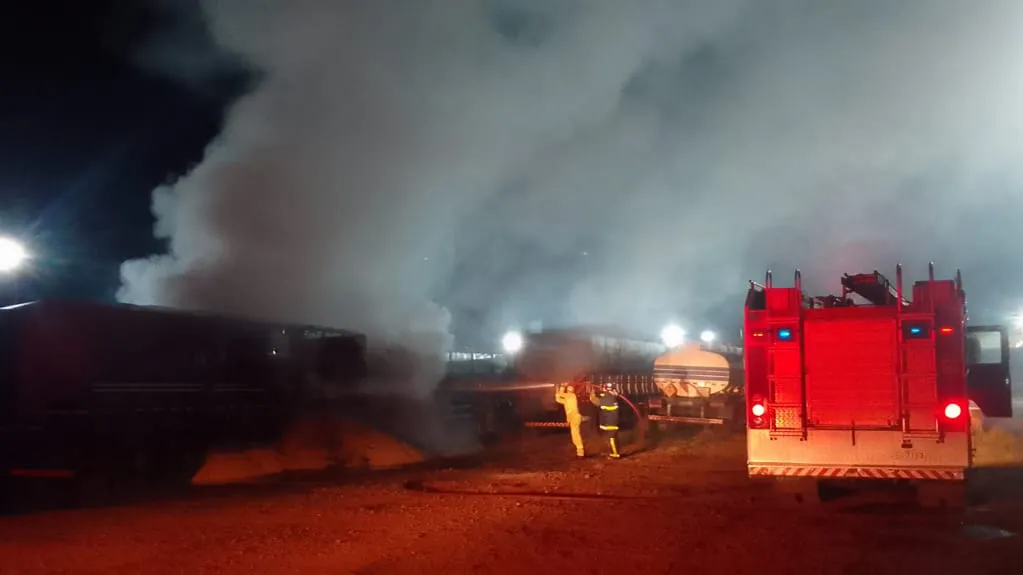 Incêndio em Jardim Alegre ocorreu por volta das 3h10