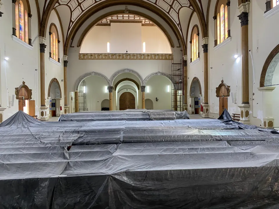 Obras mudam locais de missas de segunda a sexta-feira na Catedral