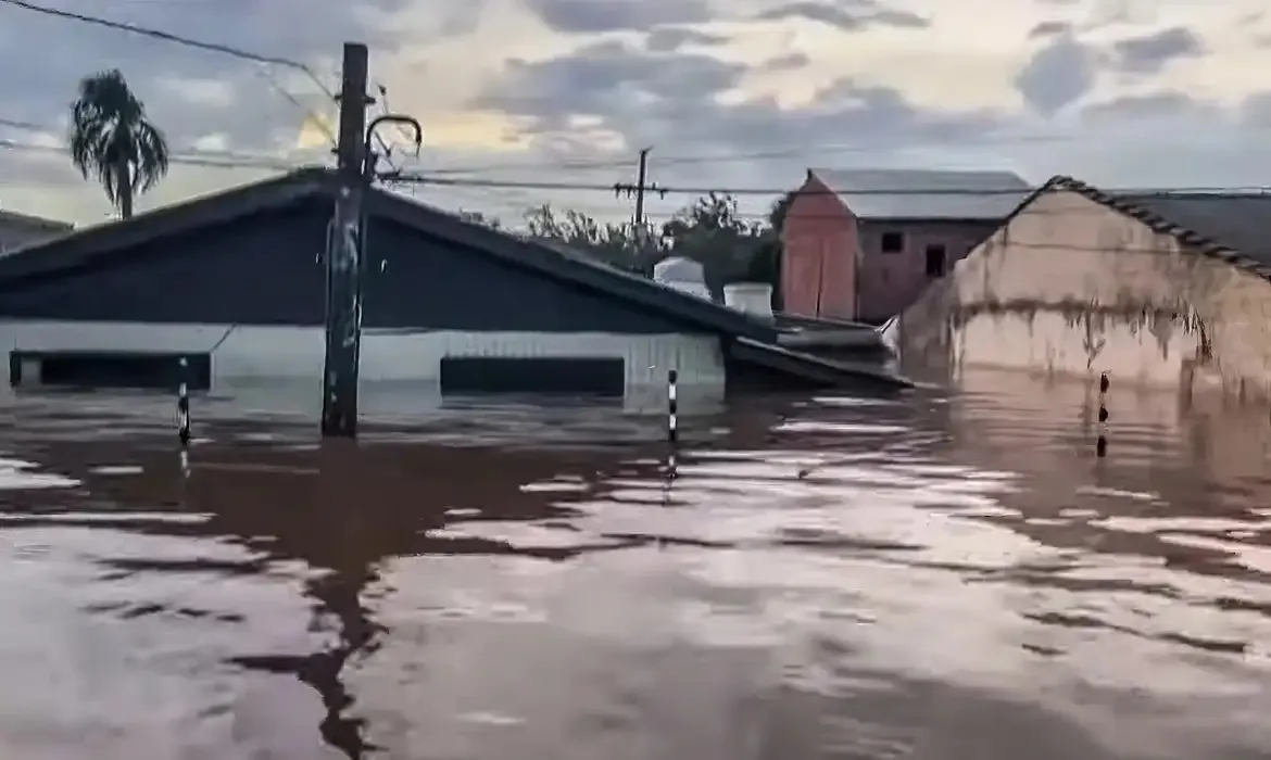 Rio Grande do Sul registra 143 mortes pelas enchentes