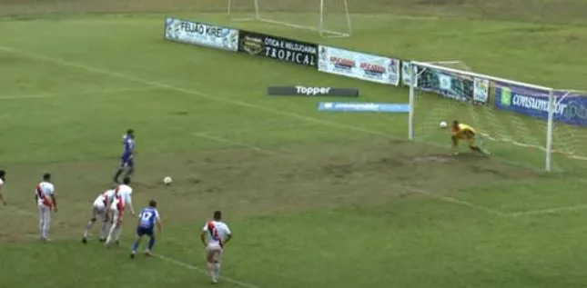 Tonny marcou de pênalti o gol de empate do Nacional