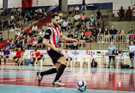 A equipe volta à quadra no próximo sábado (11), quando visita o Fazenda Futsal, às 20 horas, no Ginásio Gurizão