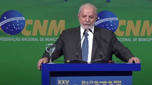 "A gente não pergunta de qual partido é o prefeito, a gente pergunta qual o problema da cidade", declarou Lula