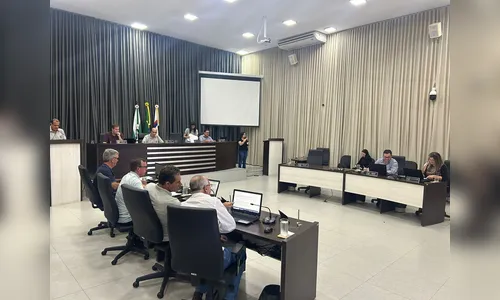 Câmara de Apucarana aprova sem emendas LDO para 2025