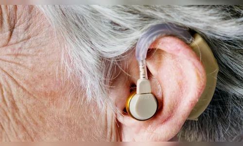 Assaltante leva aparelho auditivo de idoso em Apucarana