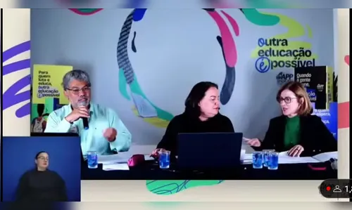 Professores da rede estadual do Paraná entram em greve em junho