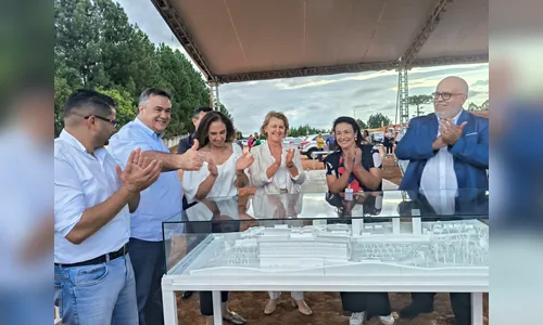 Beto Preto vistoria obras ao lado de ministra em Curitiba