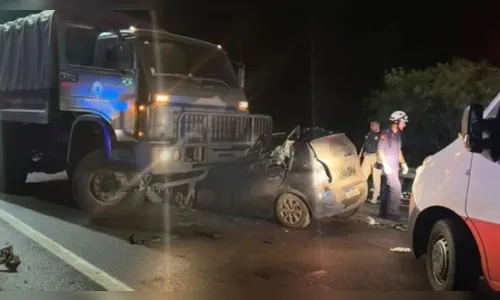 Colisão entre carro e caminhão do Exército mata 3 no Rio Grande do Sul