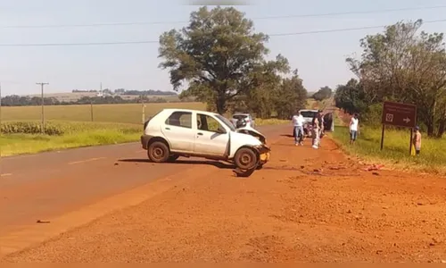 Casal abandona carro e foge a pé após bater em motociclista na BR-369