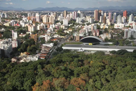 Cidades do Paraná aparecem entre melhores ambientes de negócios inovadores