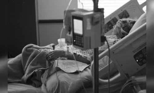 Saúde em colapso: hospitais atuam com todos os leitos de UTI ocupados