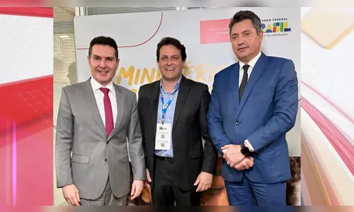 Prefeito de Apucarana se reúne com ministro Jader Filho