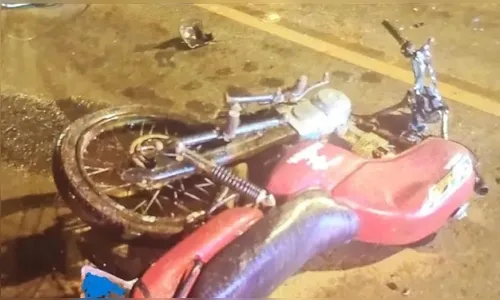 Jovens de 19 e 20 anos morrem em colisão frontal entre motos