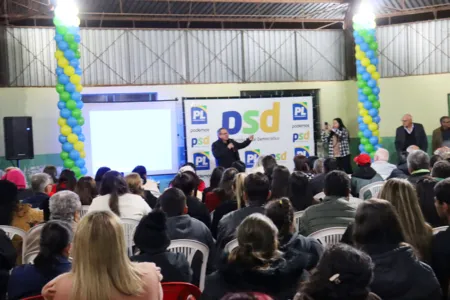 Moisés Andrade reúne apoiadores para lançamento de pré-candidatura